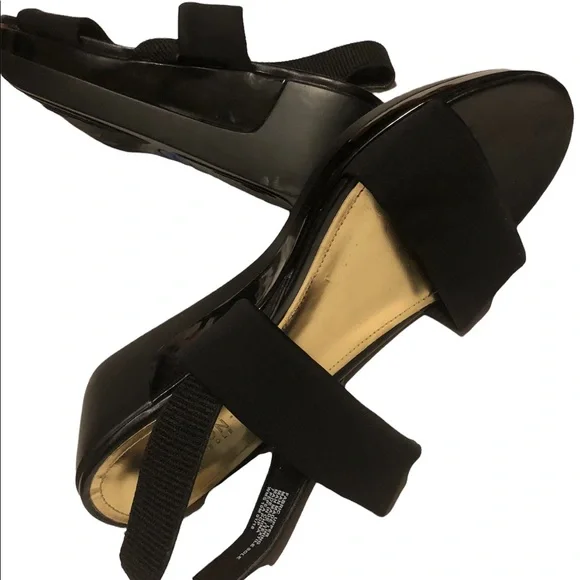 Womens Kenneth Cole Reaction Black Sandals - Picture 4 of 4